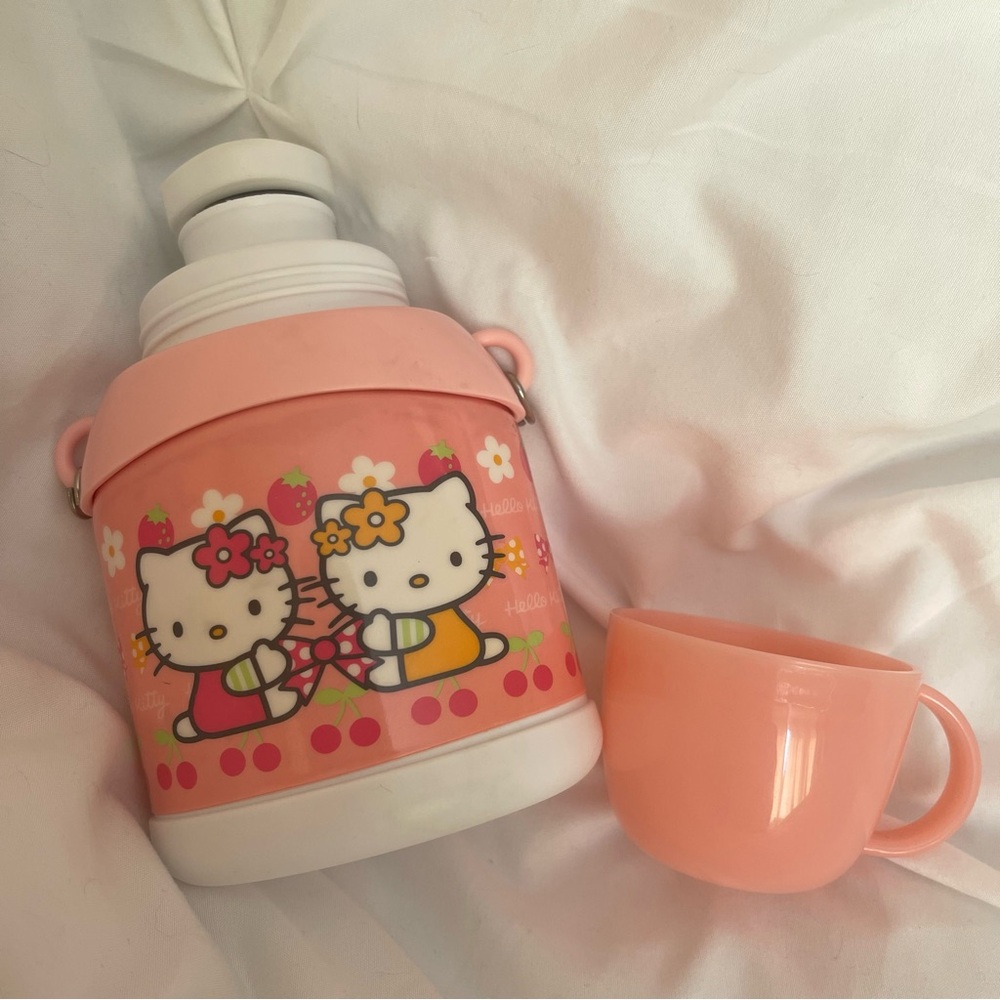 2001 Hello Kitty Thermos
